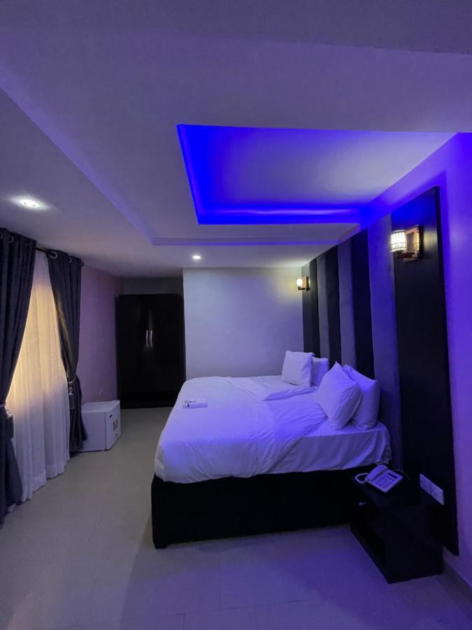 Alluring View Hotel - Allen Avenue Lagos Kültér fotó